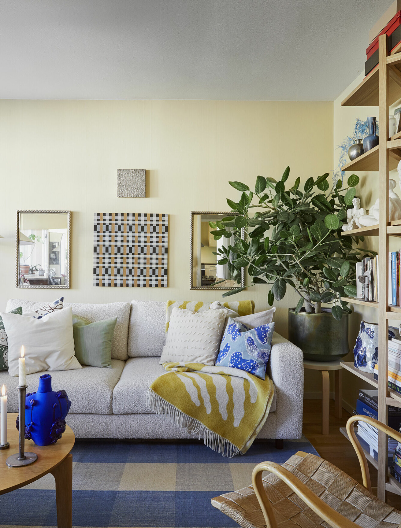 Vintažinio dizaino medžiotojo namuose Švedijoje viduje